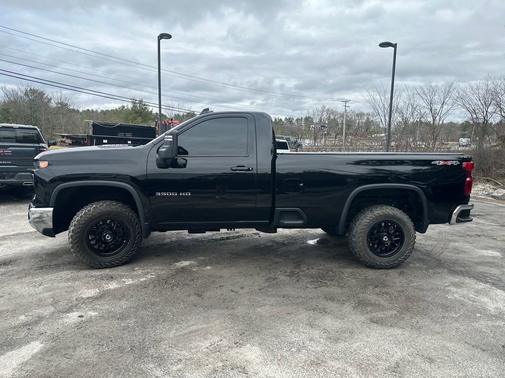 Used 2025 Chevrolet Silverado 3500 LT w/ Convenience Package image 2