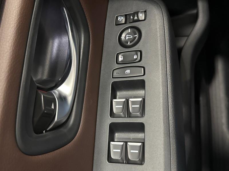 Used 2025 Honda Pilot Elite image 37