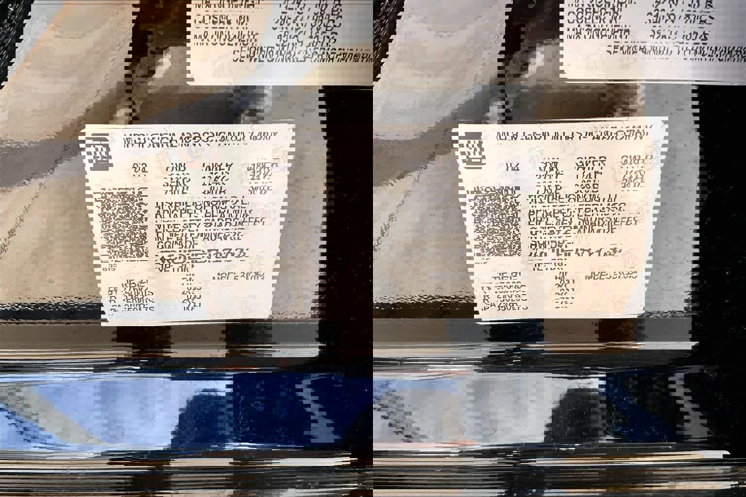 Certified 2024 Chevrolet Silverado 1500 RST image 33