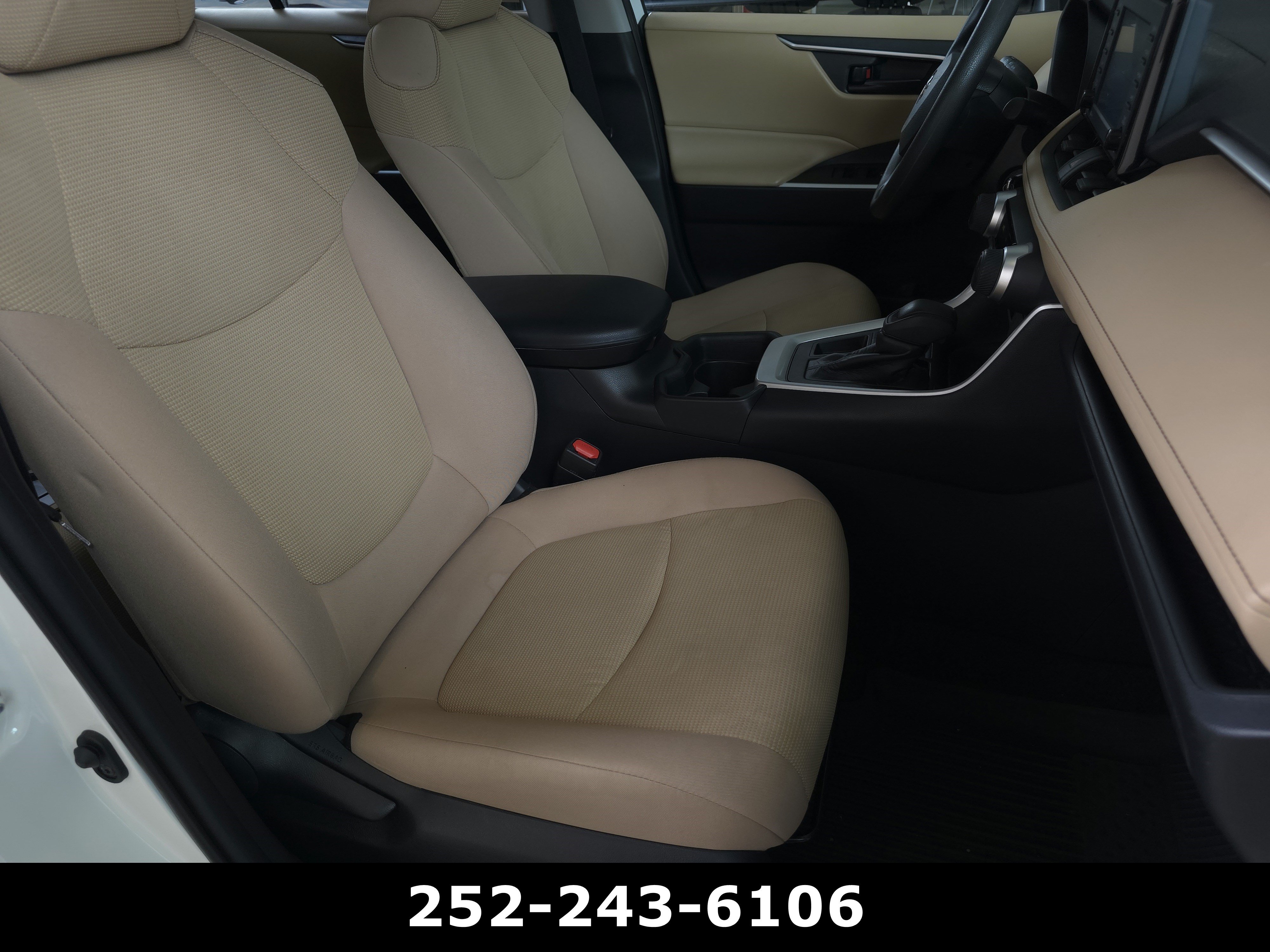 Used 2021 Toyota RAV4 LE FWD image 34