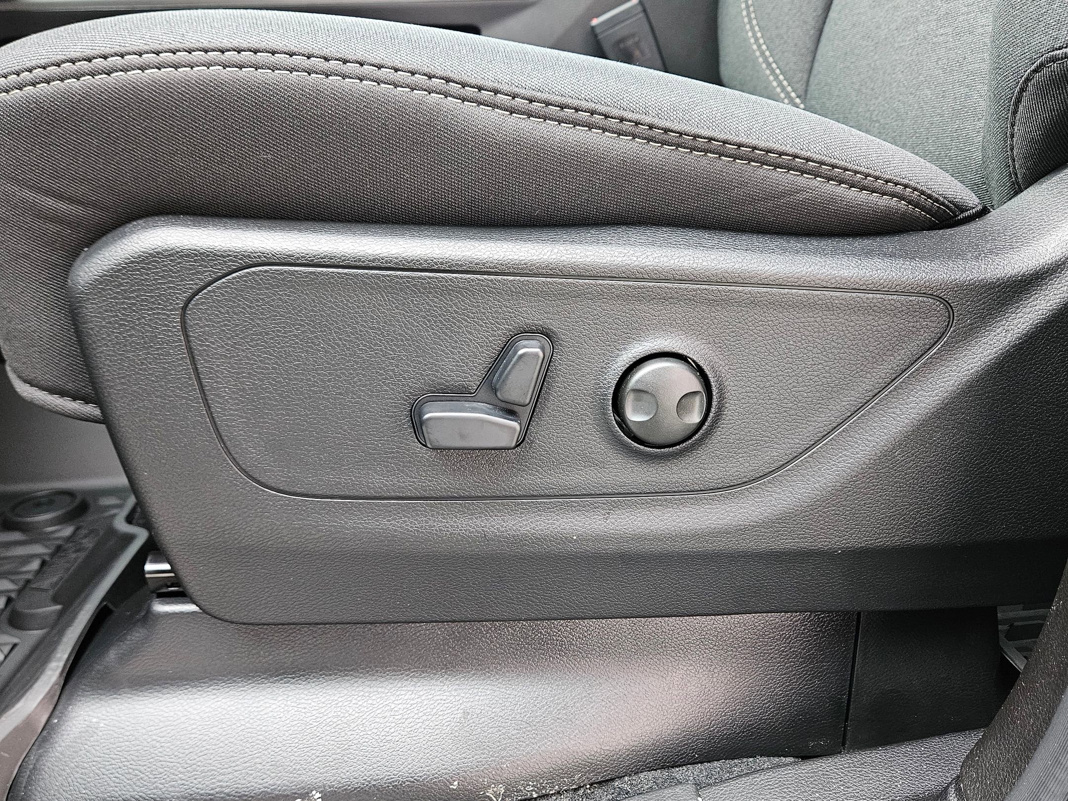 New 2026 RAM 1500 Big Horn AWD/4WD image 18