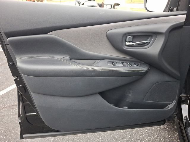 Used 2024 Nissan Murano SV image 12