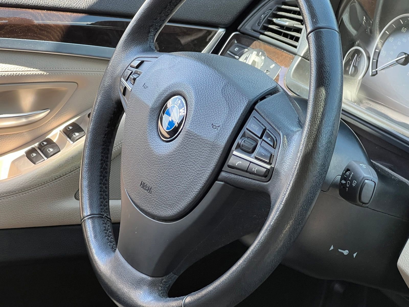 Used 2013 BMW 550i xDrive Sedan AWD/4WD image 34