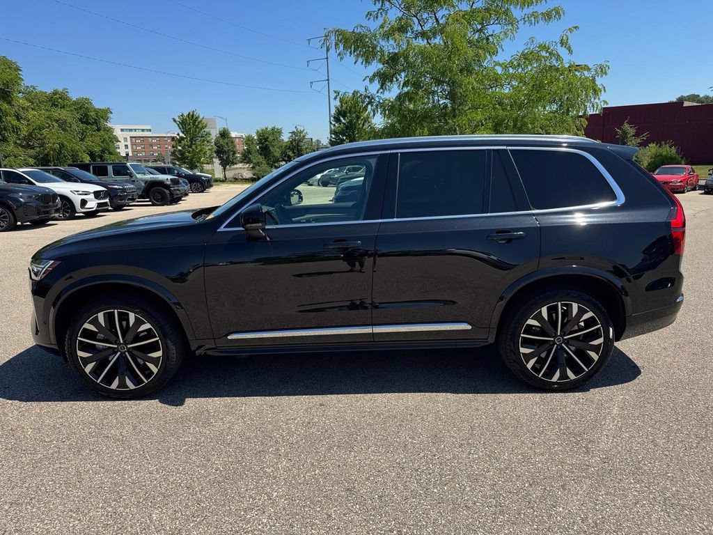Certified 2025 Volvo XC90 B5 Ultra AWD/4WD image 2