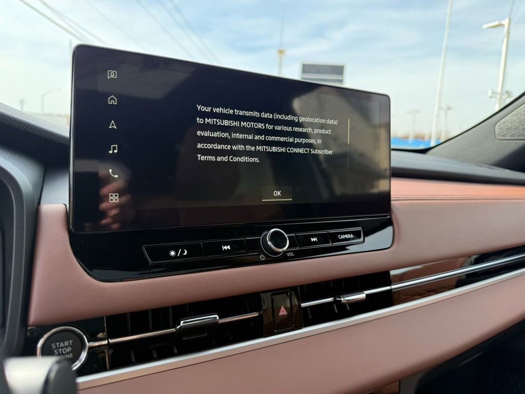 New 2026 Mitsubishi Outlander SEL image 29