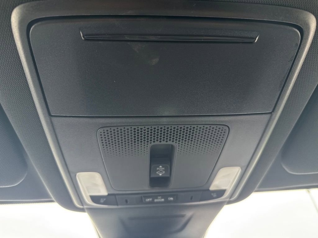 Used 2025 Honda CR-V Sport Touring image 23