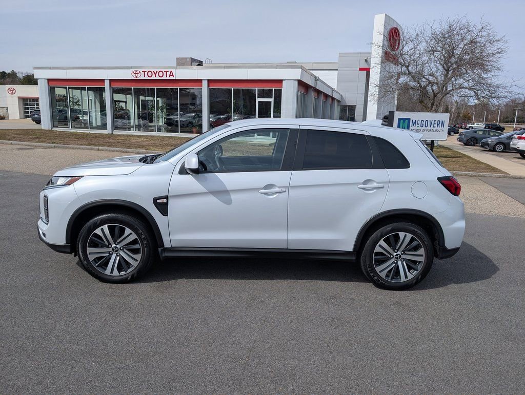 Used 2024 Mitsubishi Outlander Sport ES AWD/4WD image 2