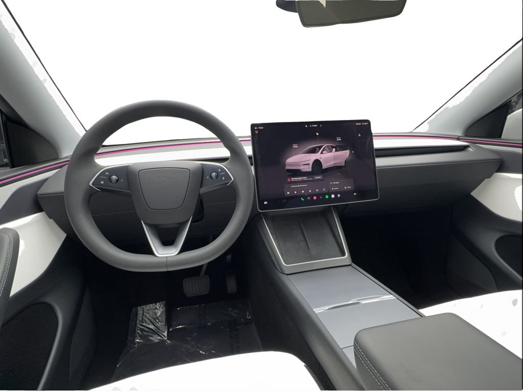 Used 2026 Tesla Model Y 2WD image 32