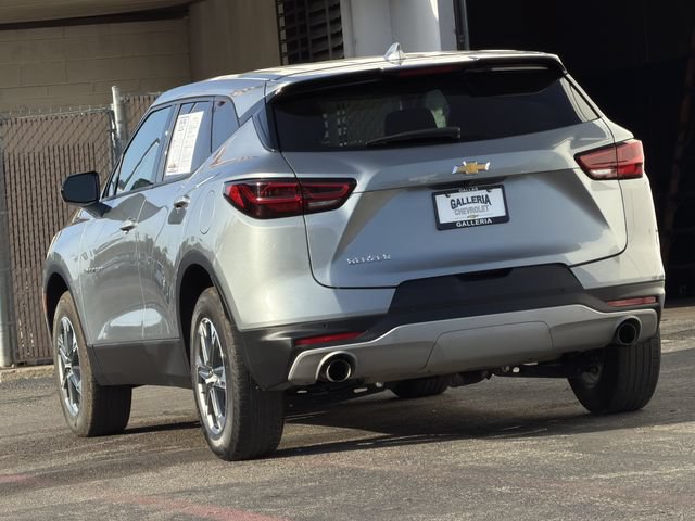 Used 2026 Chevrolet Blazer LT FWD image 5
