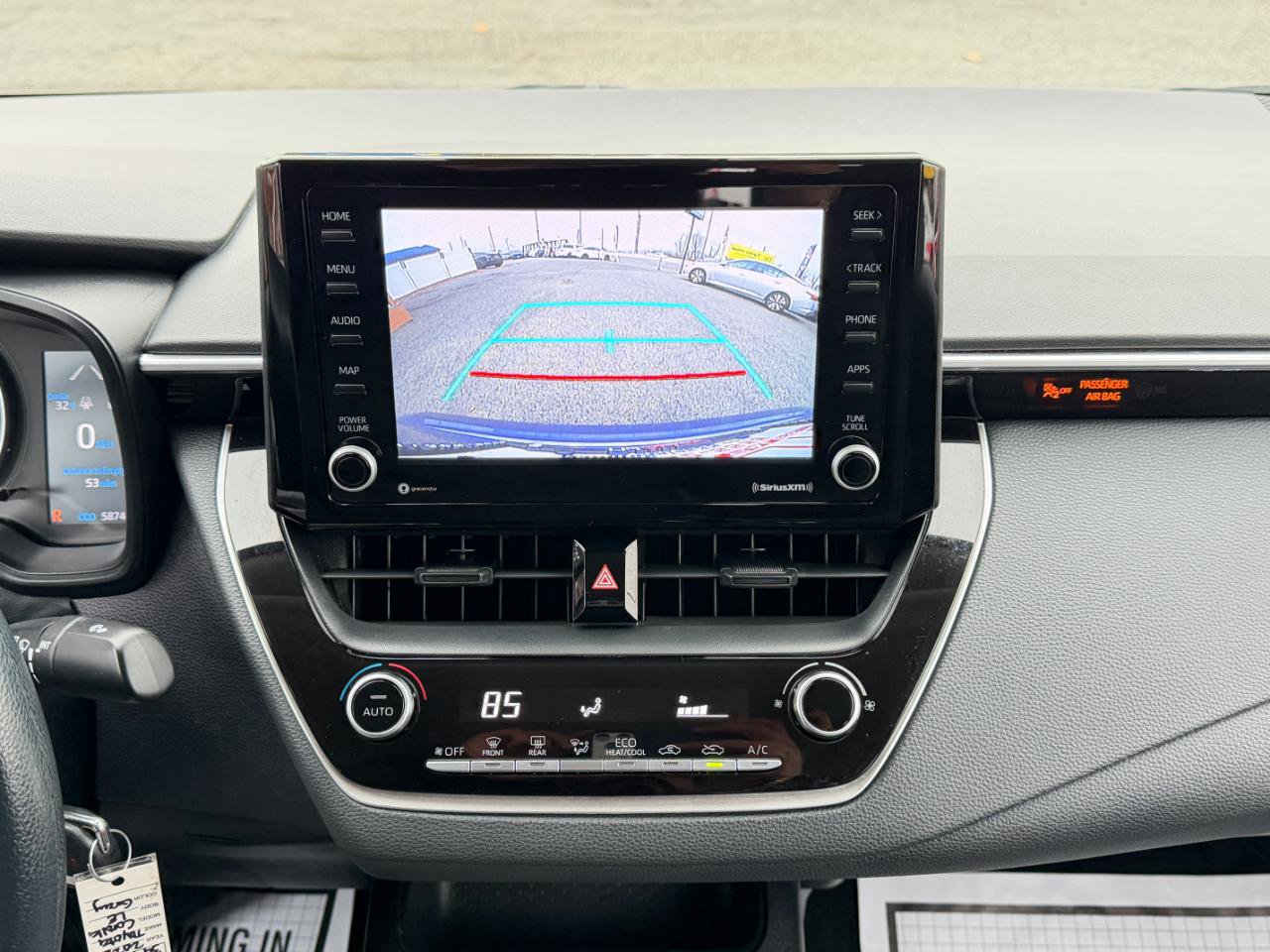 Used 2022 Toyota Corolla LE image 21