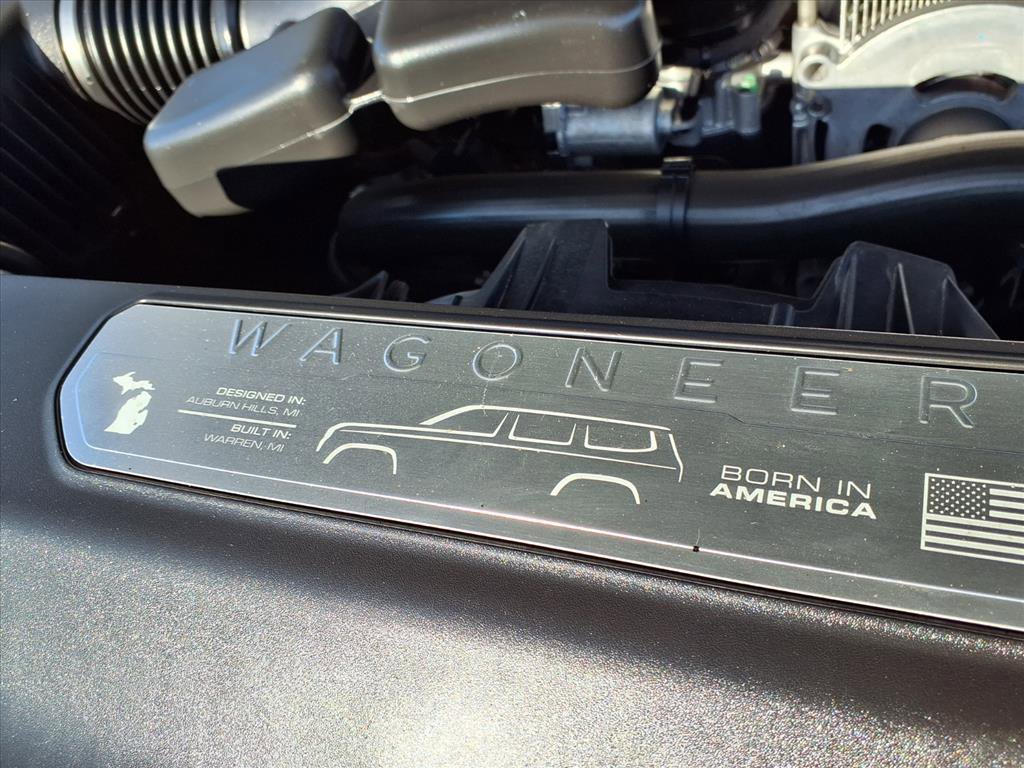 Used 2022 Jeep Wagoneer Series III w/ Rear Seat Video Group 1 image 36