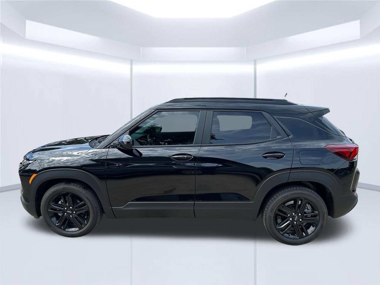 New 2026 Chevrolet TrailBlazer LT w/ Convenience Package FWD image 2