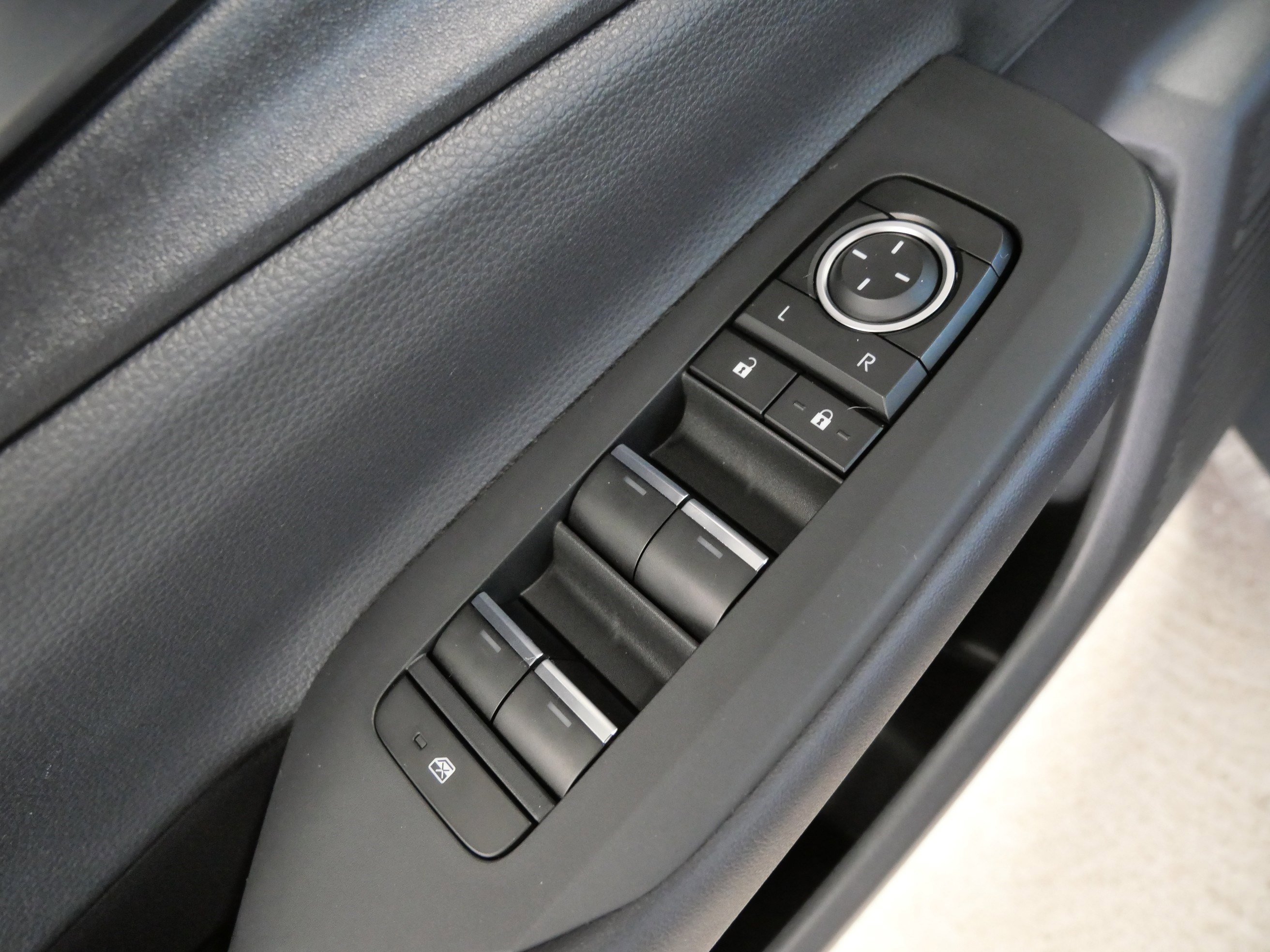 Used 2023 Toyota Prius Prime Premium image 20