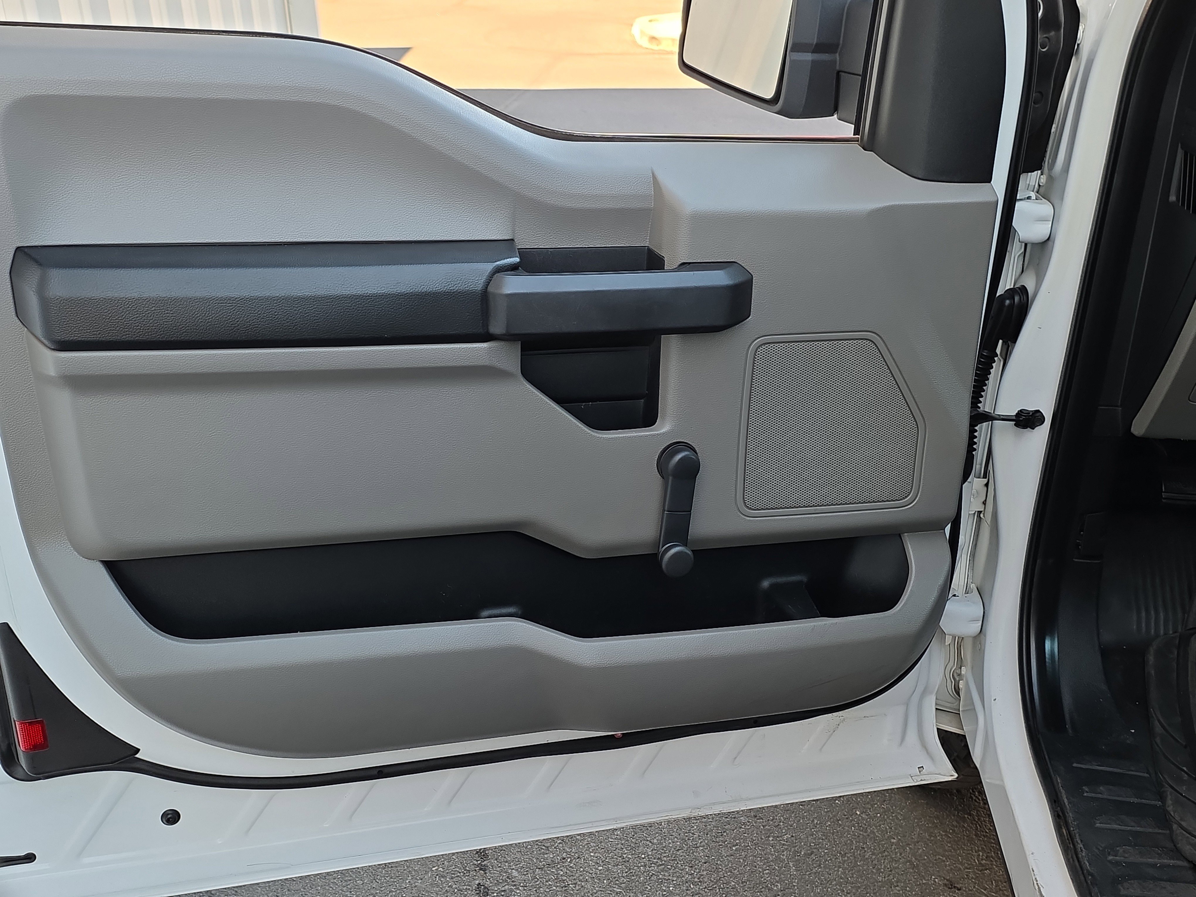 Used 2015 Ford F150 XL w/ Max Trailer Tow Package image 12