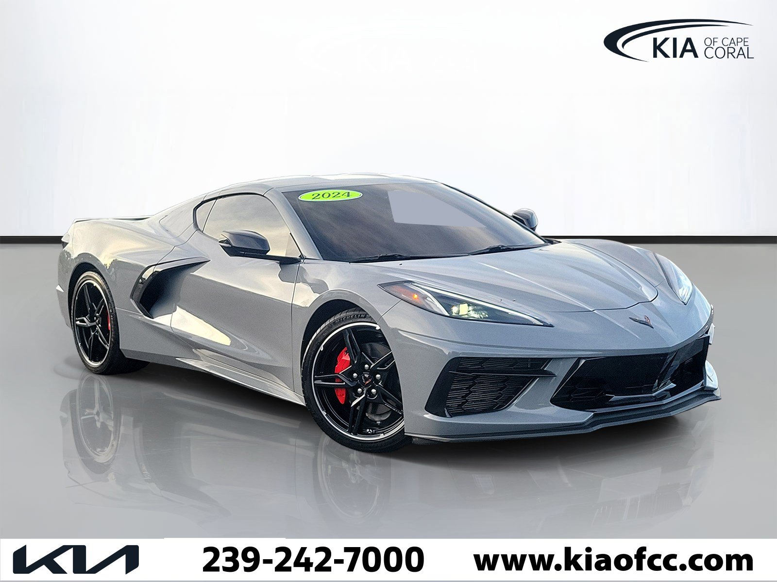 Used 2024 Chevrolet Corvette Stingray Coupe w/ 1LT RWD image 1