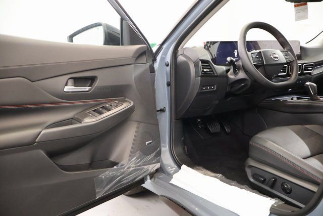 New 2026 Nissan Sentra SR w/ SR Premium Package image 7