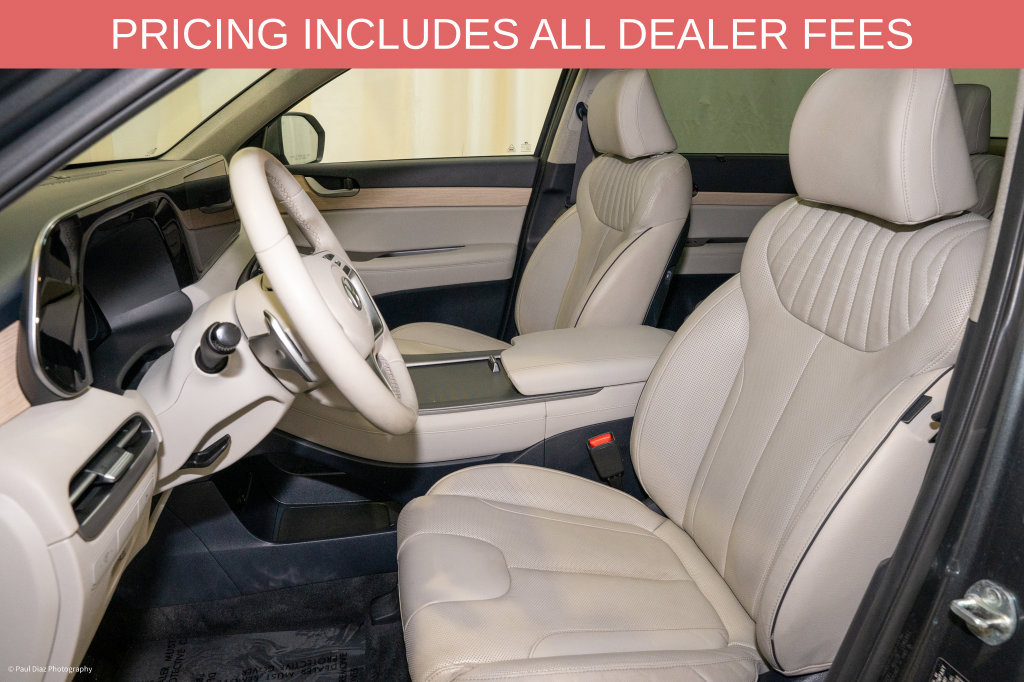 Used 2024 Hyundai Palisade Limited AWD/4WD image 13