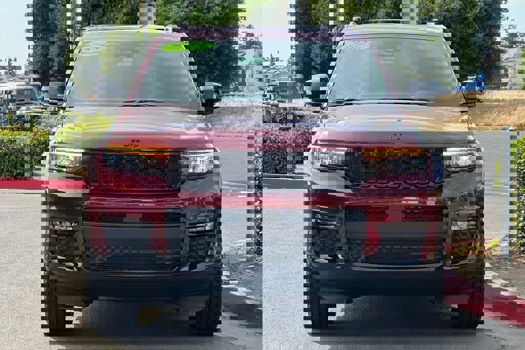 New 2025 Jeep Grand Cherokee L Limited w/ Luxury Tech Group II image 6