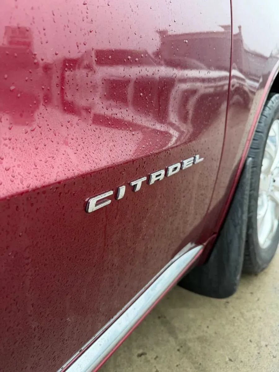 Used 2017 Dodge Durango Citadel w/ Technology Group AWD/4WD image 10