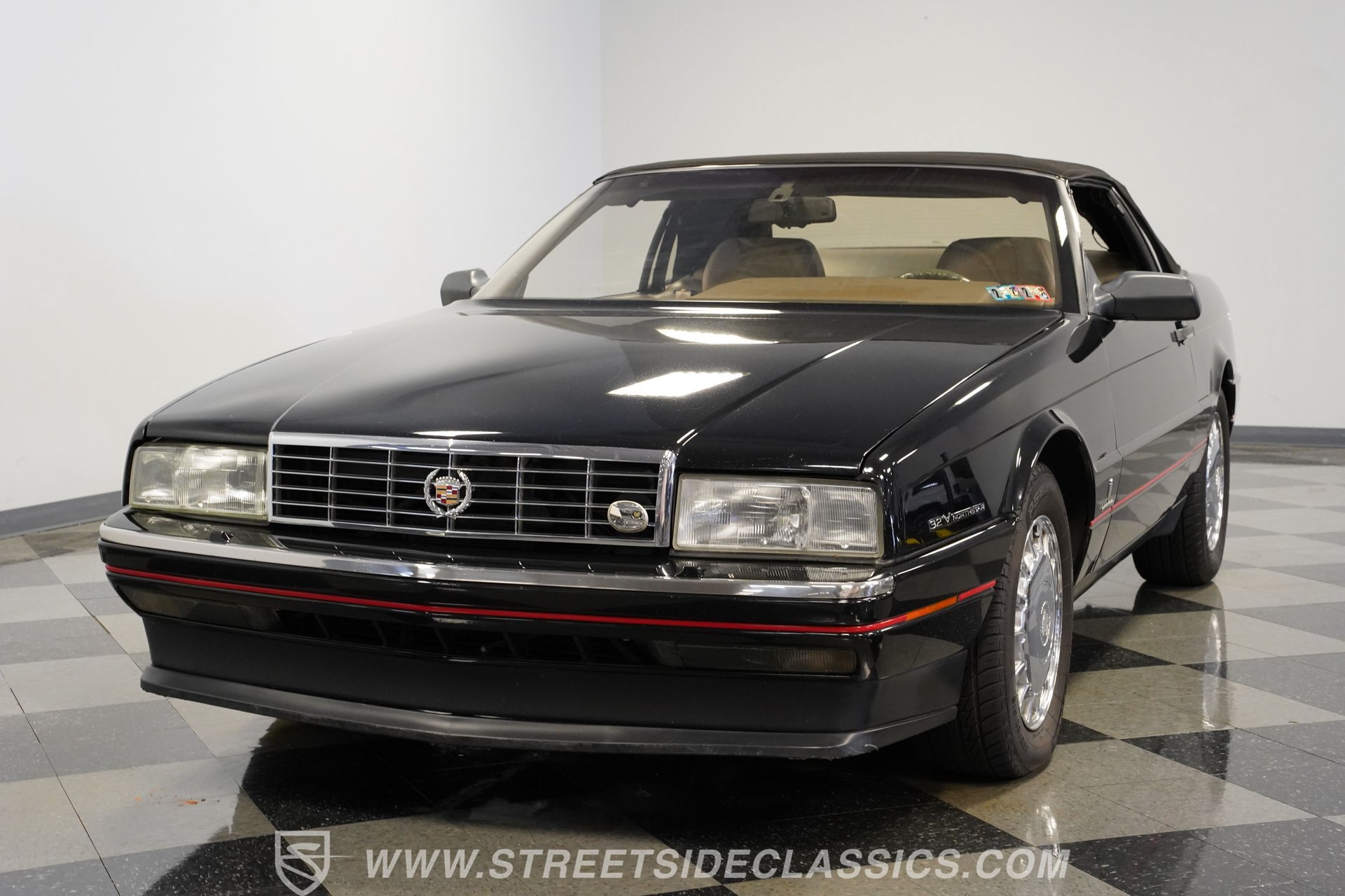Used 1993 Cadillac Allante FWD image 19