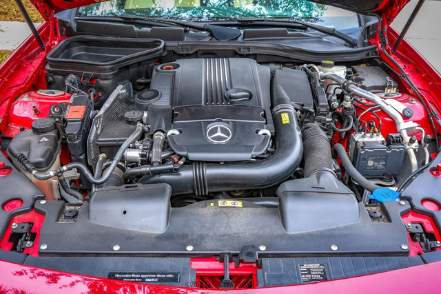 Used 2015 Mercedes-Benz SLK 250 image 23