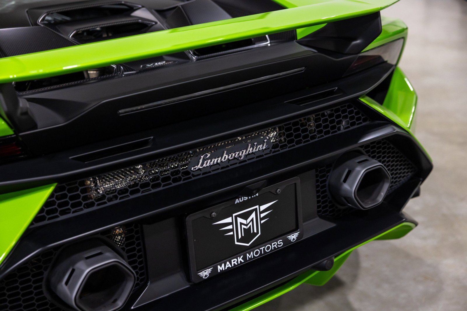 Used 2024 Lamborghini Huracan Tecnica image 15