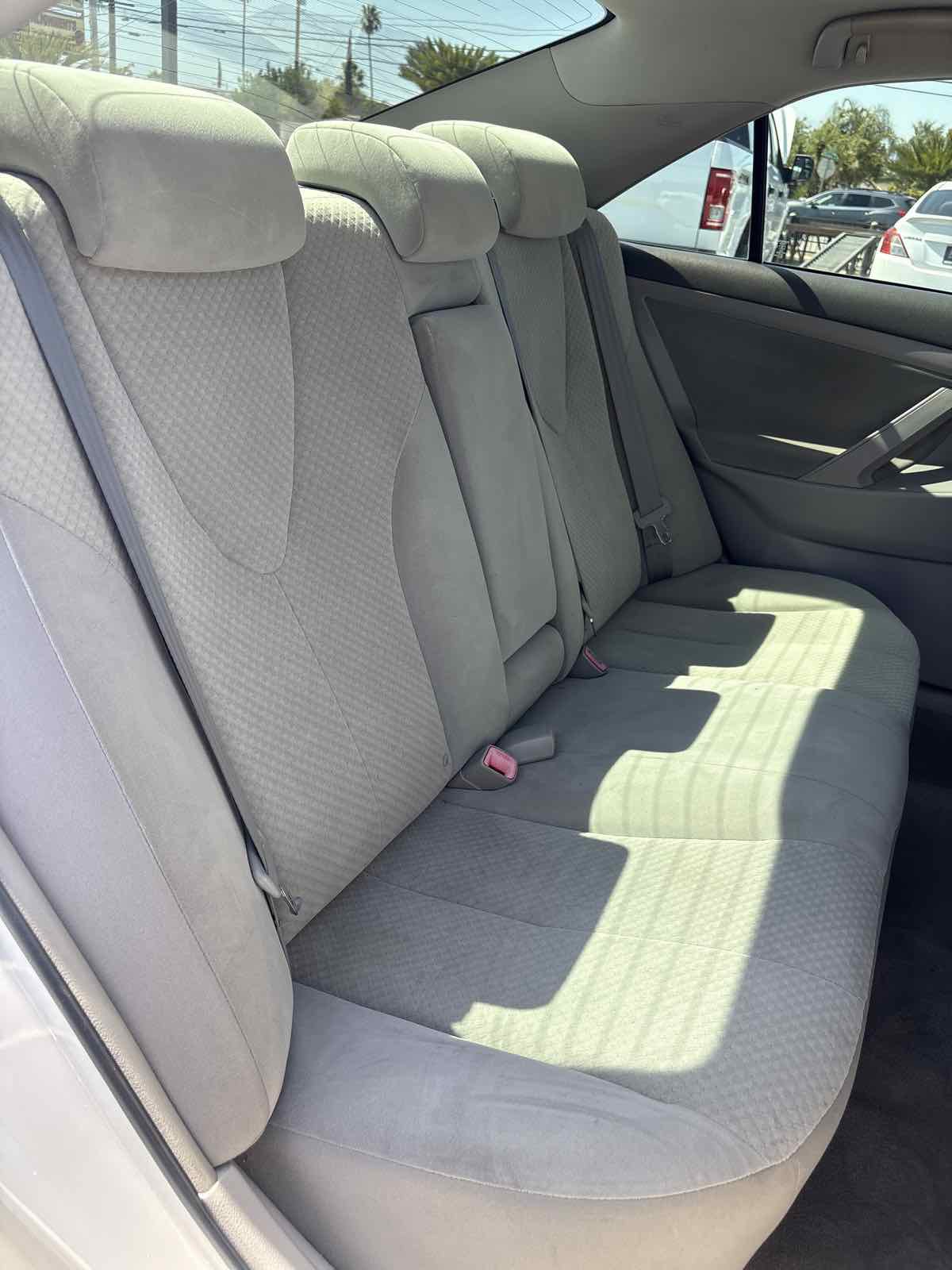 Used 2007 Toyota Camry LE FWD image 12