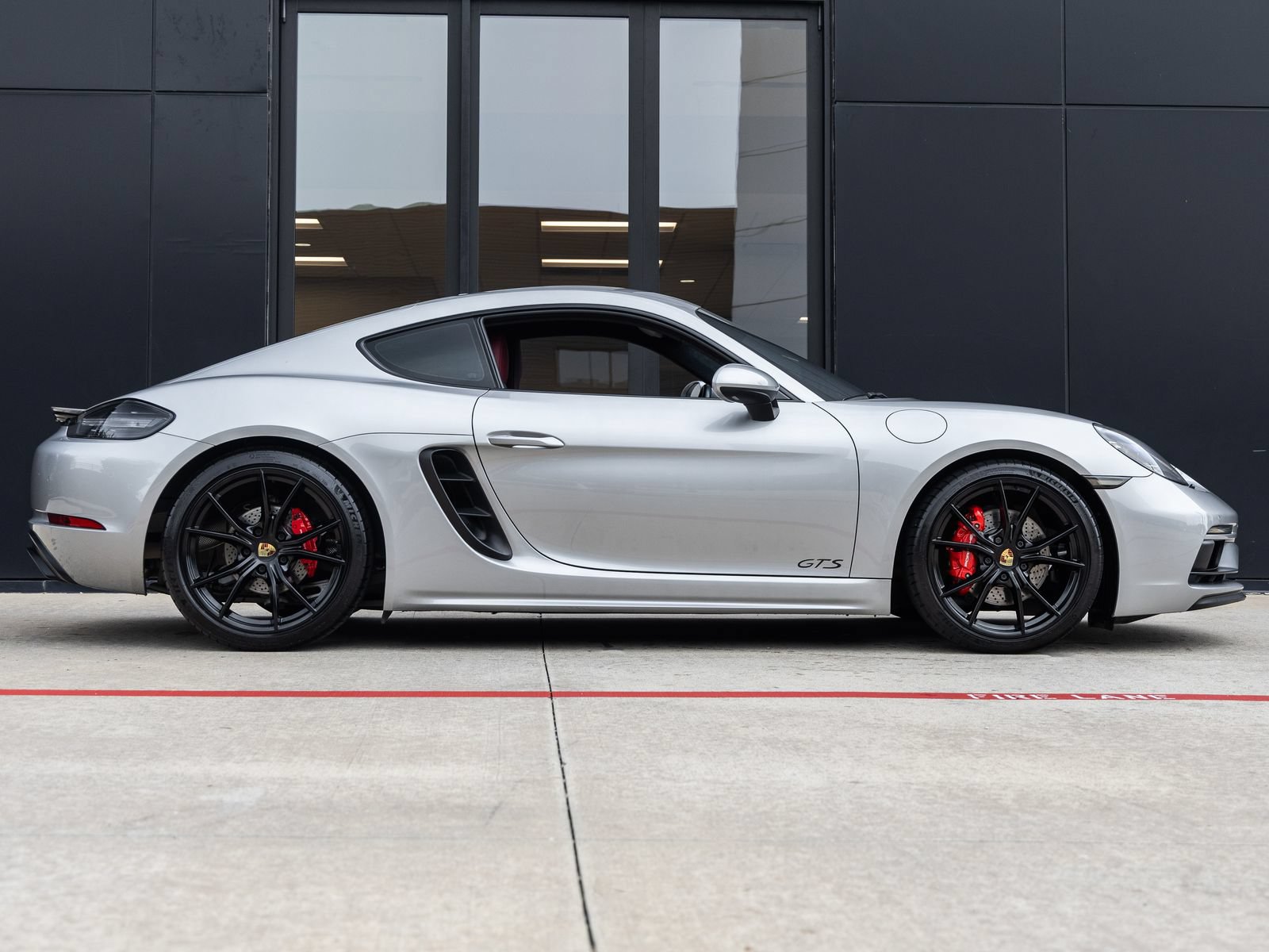 Certified 2018 Porsche 718 Cayman GTS RWD image 12