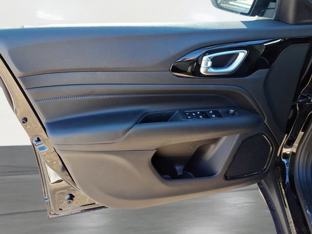 New 2026 Jeep Compass Latitude AWD/4WD image 14