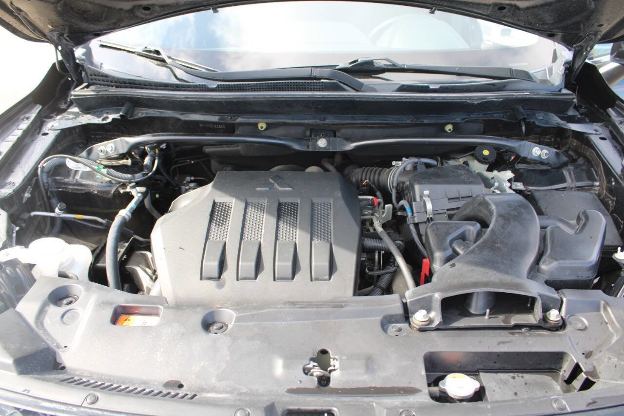 Used 2019 Mitsubishi Eclipse Cross ES image 21