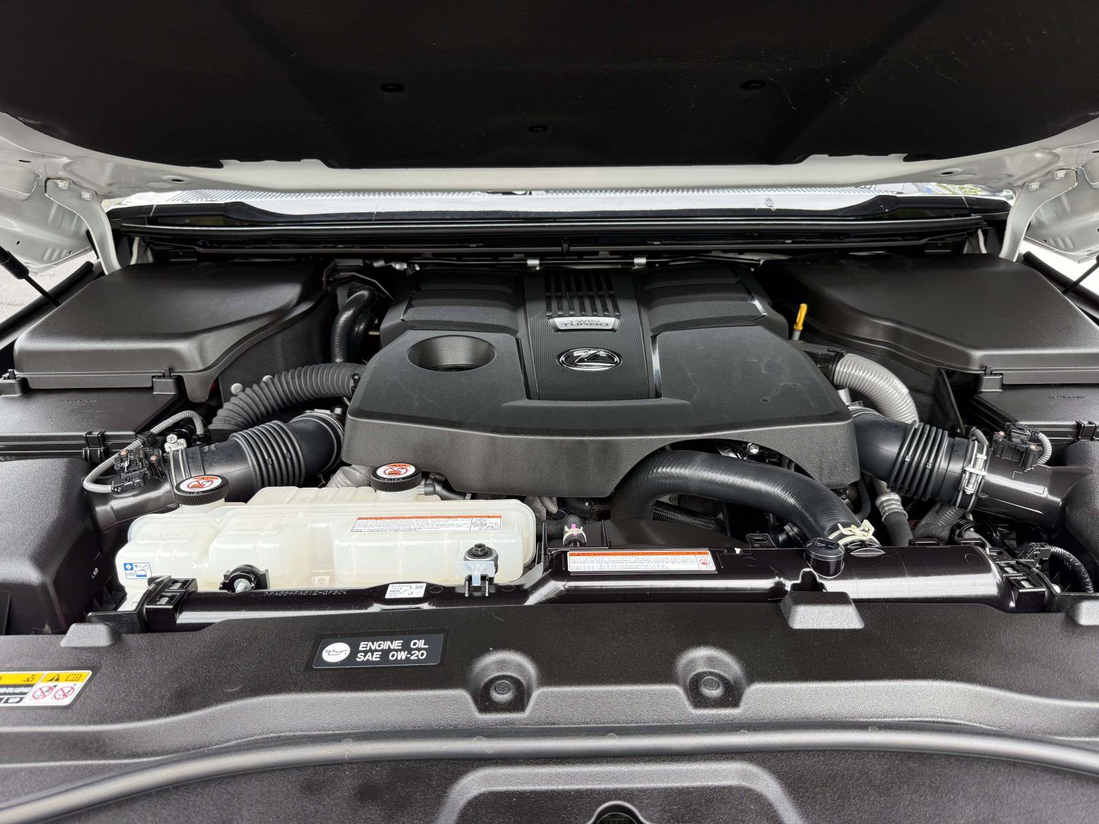 Used 2024 Lexus GX 550 w/ Accessory Package (Z1) AWD/4WD image 23