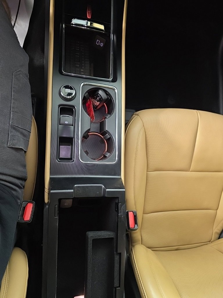 Used 2023 Lincoln Corsair Reserve w/ Equipment Group 201A image 22