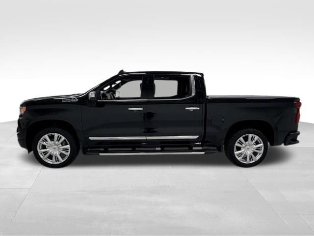 Certified 2024 Chevrolet Silverado 1500 High Country w/ High Country Premium Package AWD/4WD image 3