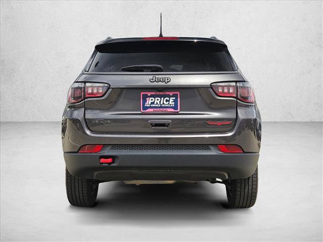 Used 2022 Jeep Compass Trailhawk AWD/4WD image 7