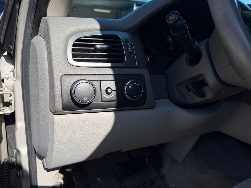 Used 2007 Chevrolet Tahoe LS AWD/4WD image 17