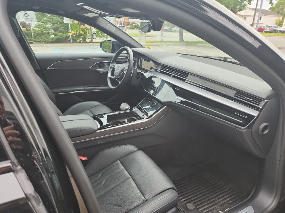 Used 2022 Audi A8 L 3.0T AWD/4WD image 23