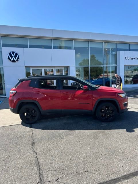 Used 2019 Jeep Compass Latitude AWD/4WD image 3