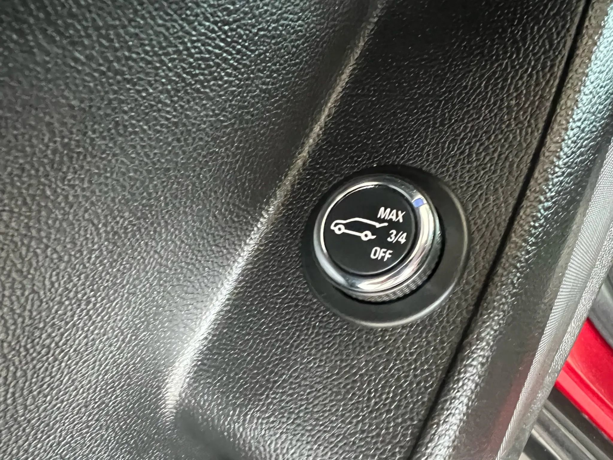 Used 2021 Chevrolet Traverse LT image 10