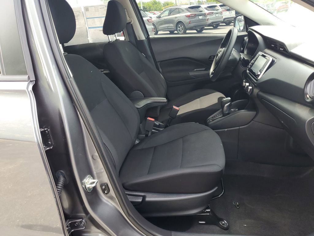 Used 2023 Nissan Kicks S FWD image 14