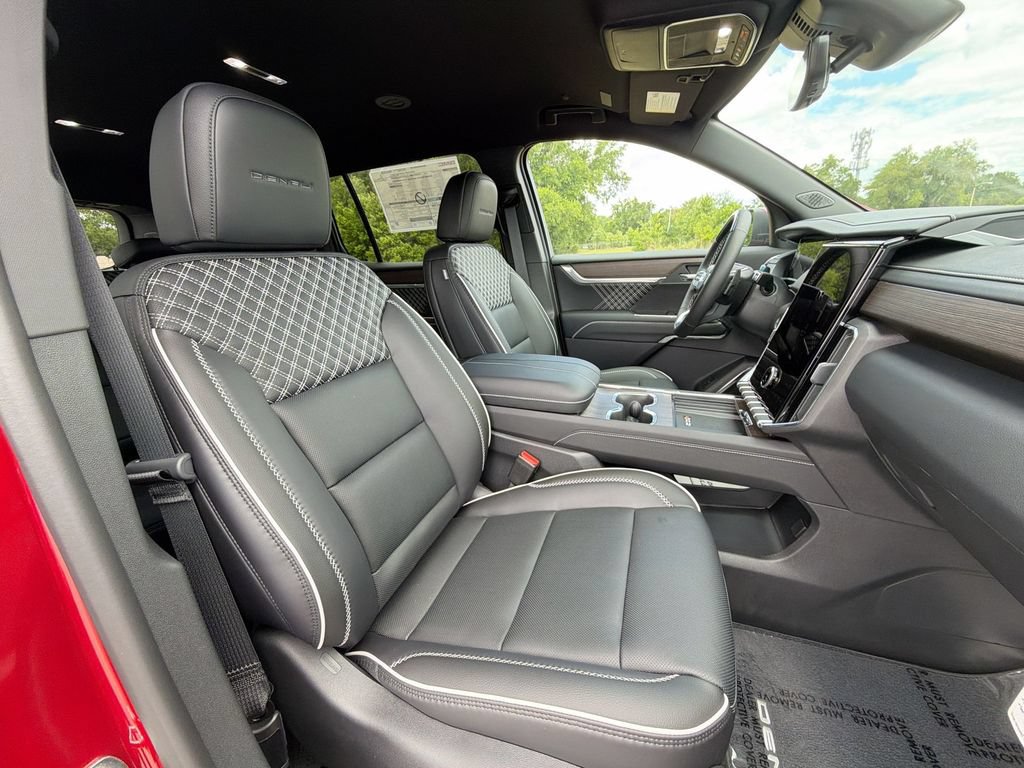 New 2026 GMC Acadia Denali FWD image 34