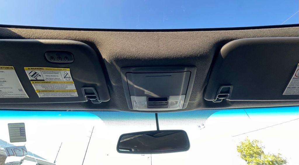 Used 2015 Ford F250 Platinum w/ FX4 Off-Road Package AWD/4WD image 27