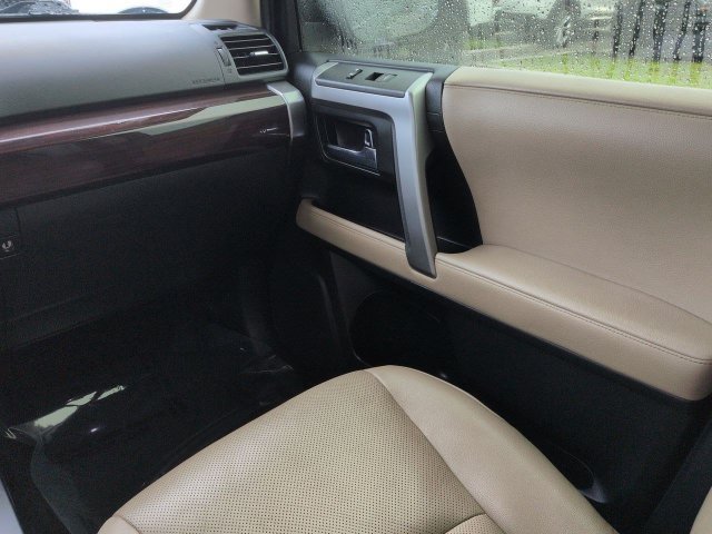 Used 2022 Toyota 4Runner Limited RWD image 18