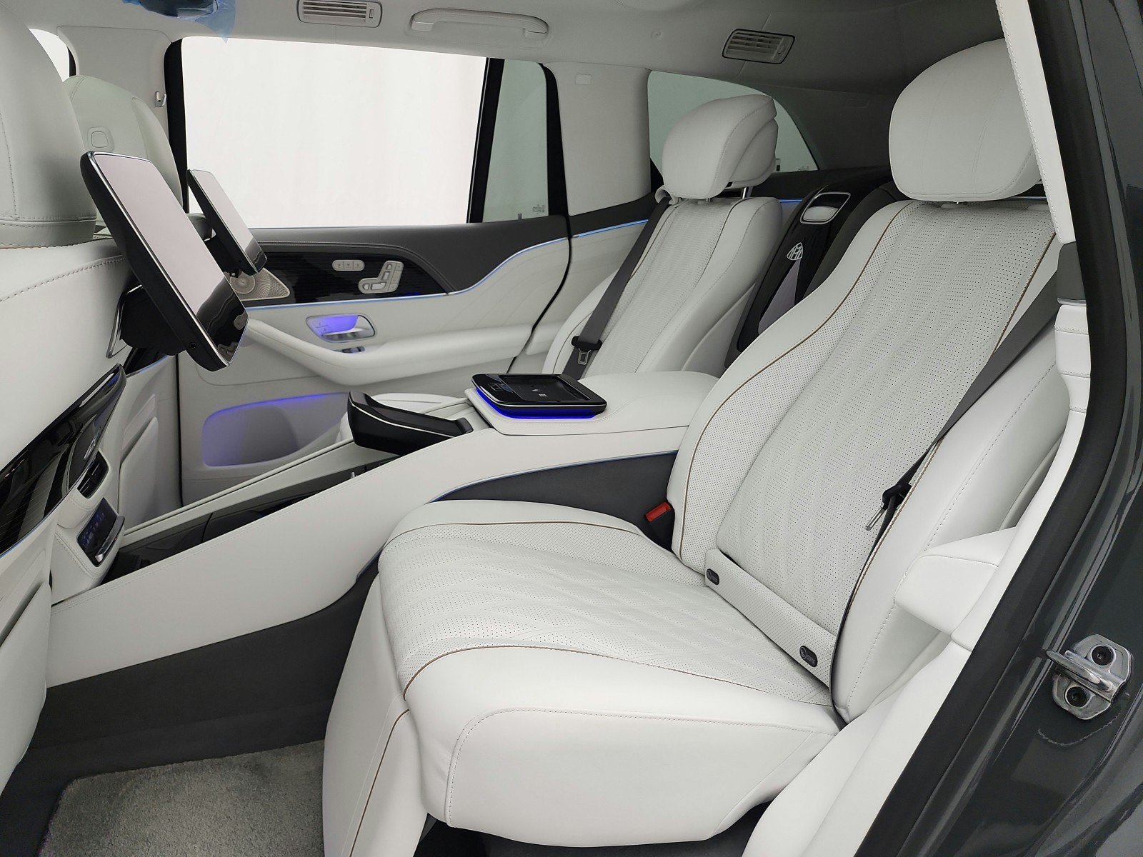 New 2026 Mercedes-Benz Maybach GLS 600 4MATIC image 19