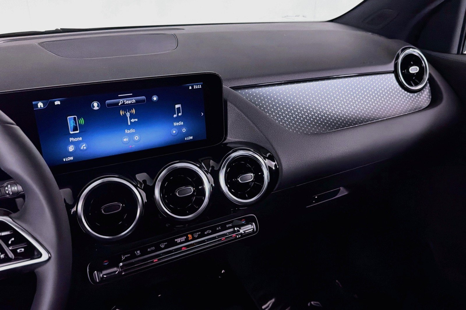 New 2026 Mercedes-Benz GLA 250 image 19