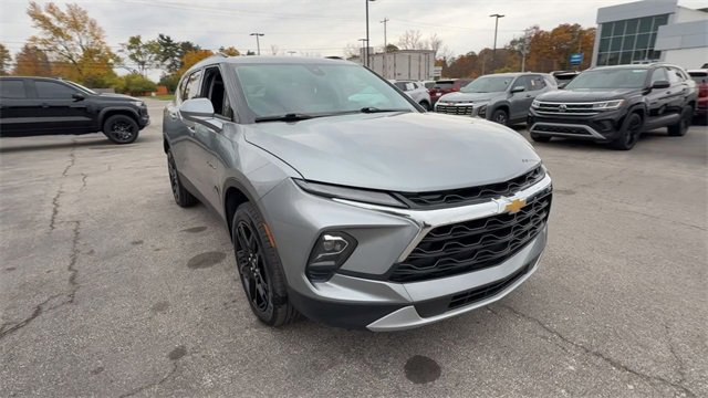 Used 2023 Chevrolet Blazer LT w/ Convenience Package image 2