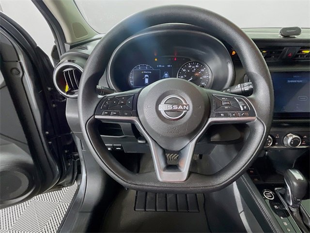 Used 2023 Nissan Kicks SV image 12