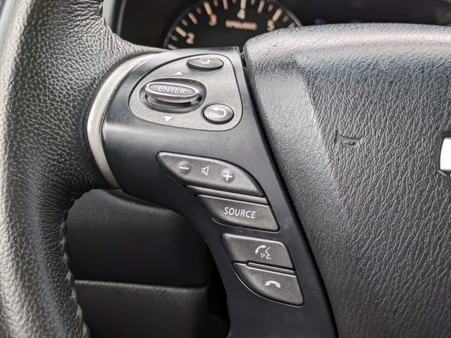 Used 2016 Nissan Pathfinder SV FWD image 23