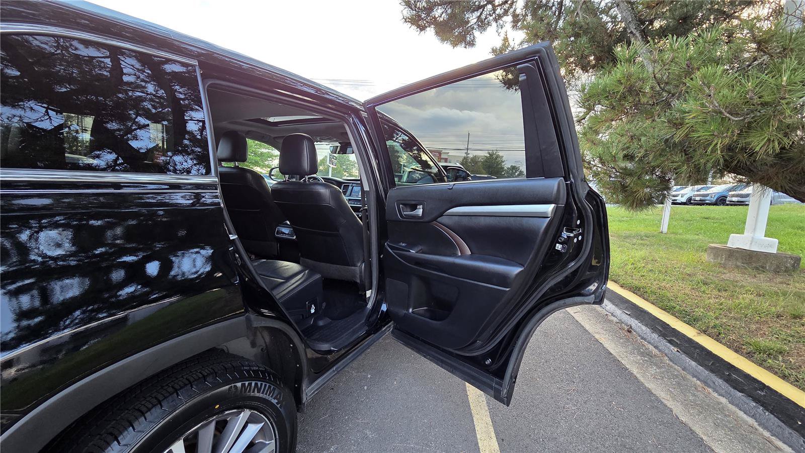 Used 2018 Toyota Highlander XLE AWD/4WD image 80