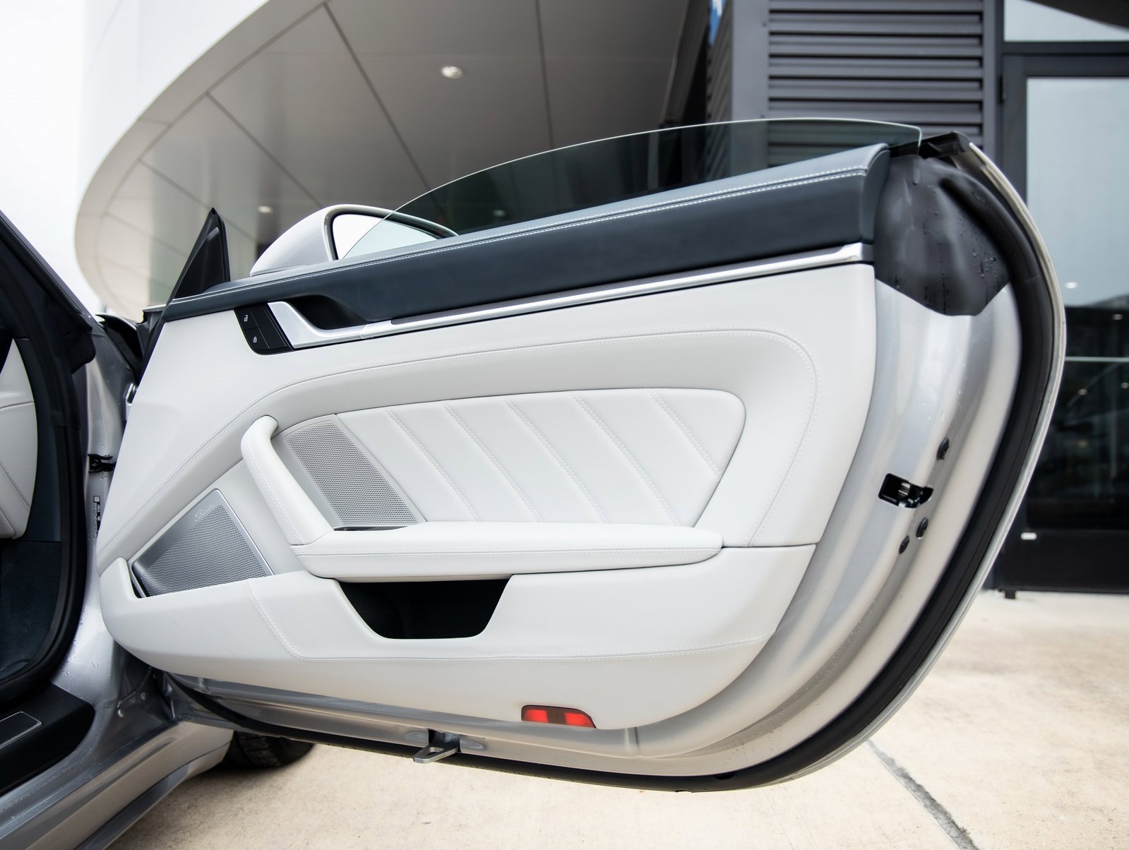 Used 2023 Porsche 911 Turbo S image 40