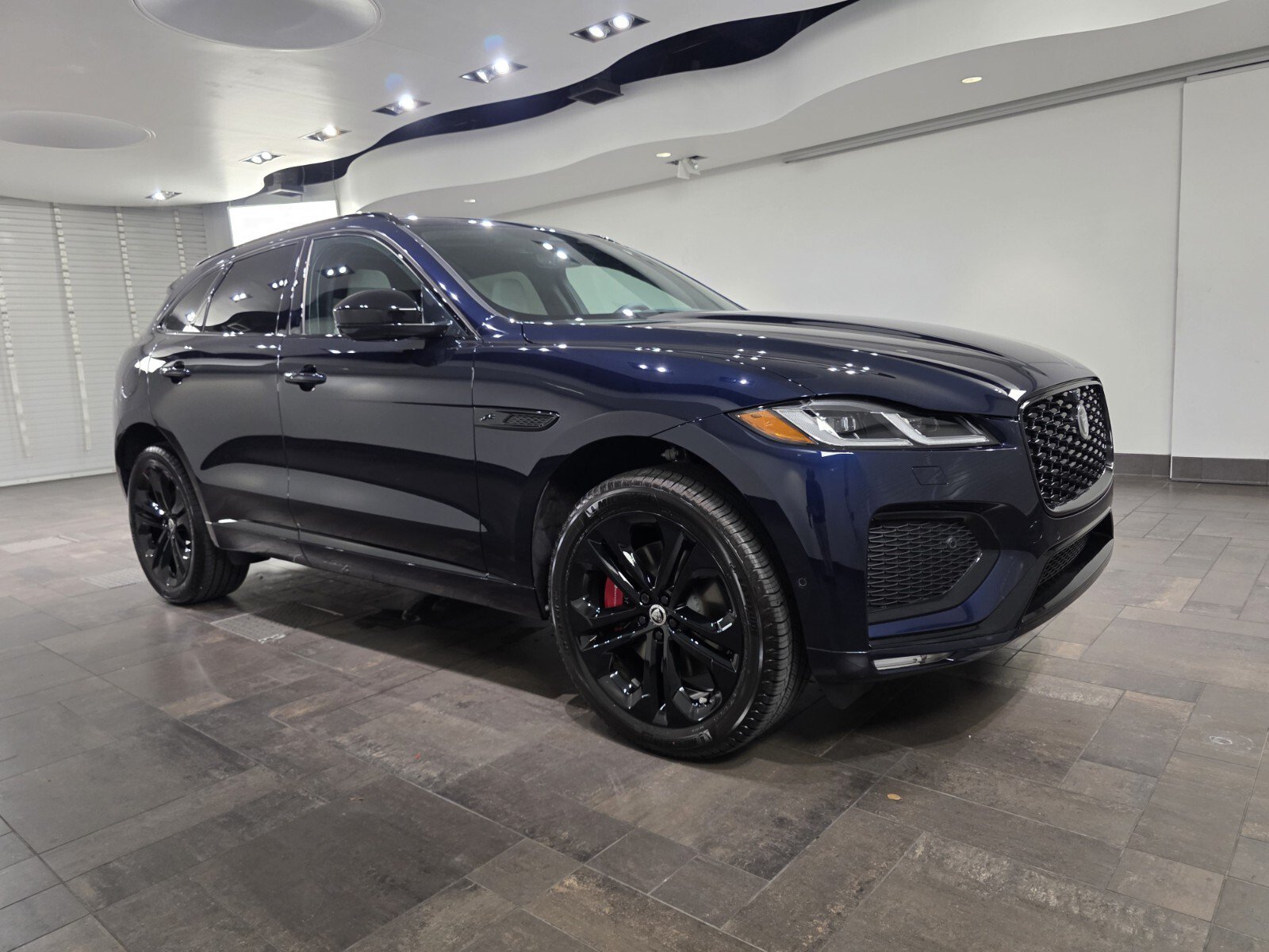 New 2026 Jaguar F-PACE R-Dynamic S AWD/4WD image 26